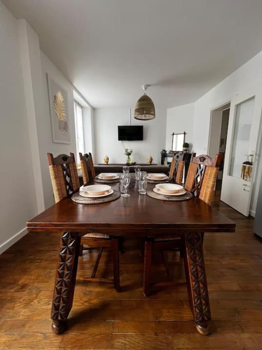 Grand F2 Proche Du Centre Ville. Appartement *